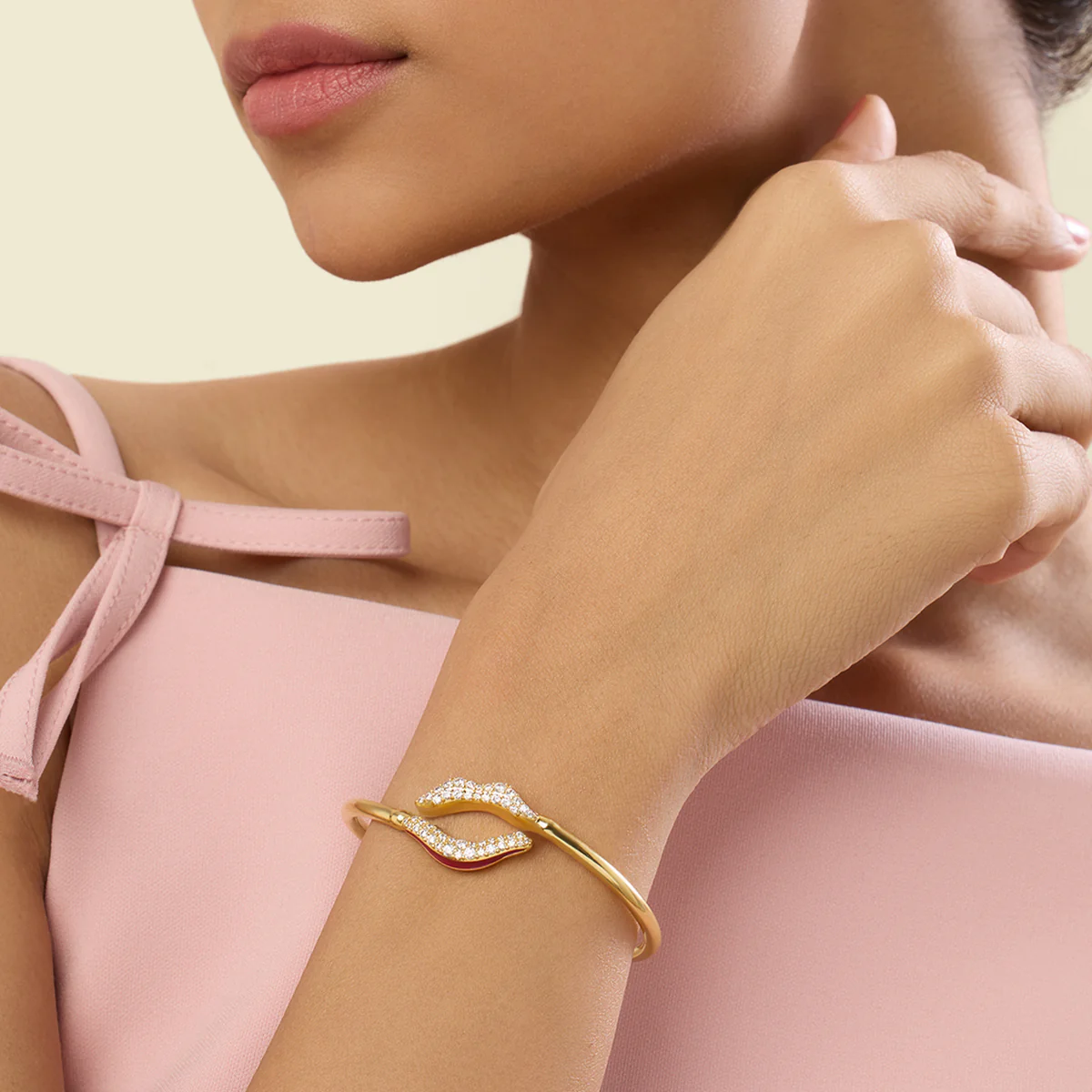 Deliria Lip Cuff In 18Kt Gold Plated - Image 4